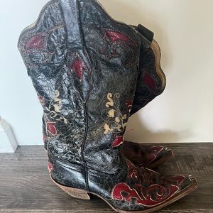 Black cowboy boots corral size 7